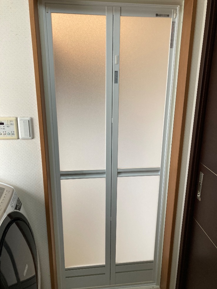 マドアーズ！沖縄（浴室ドアカバー）01