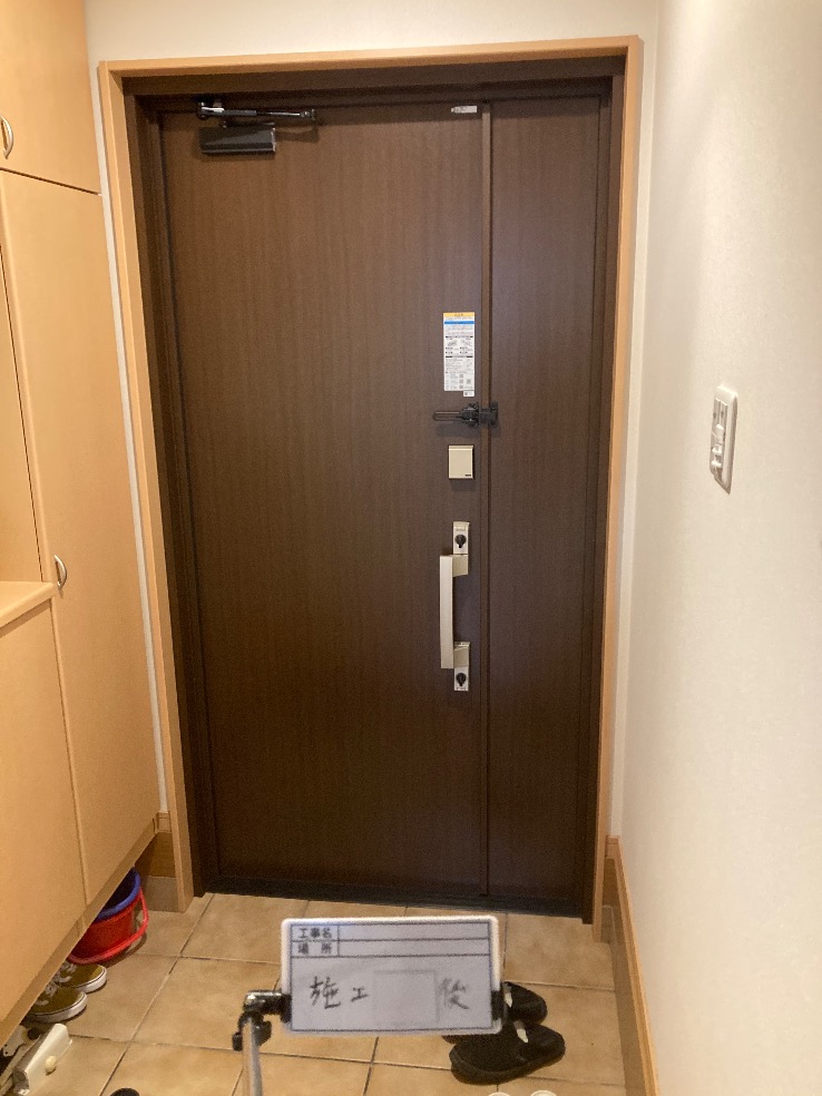 マドアーズ！沖縄（ドアカバー）05