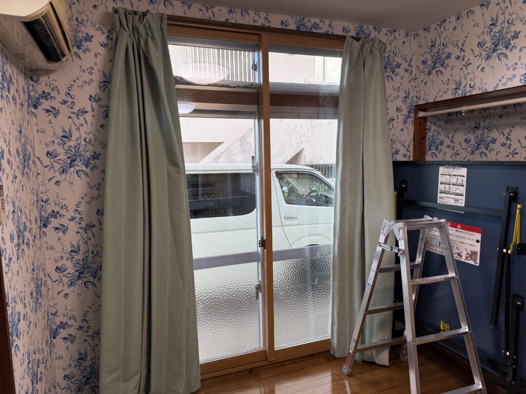 マドアーズ！沖縄内窓展示03